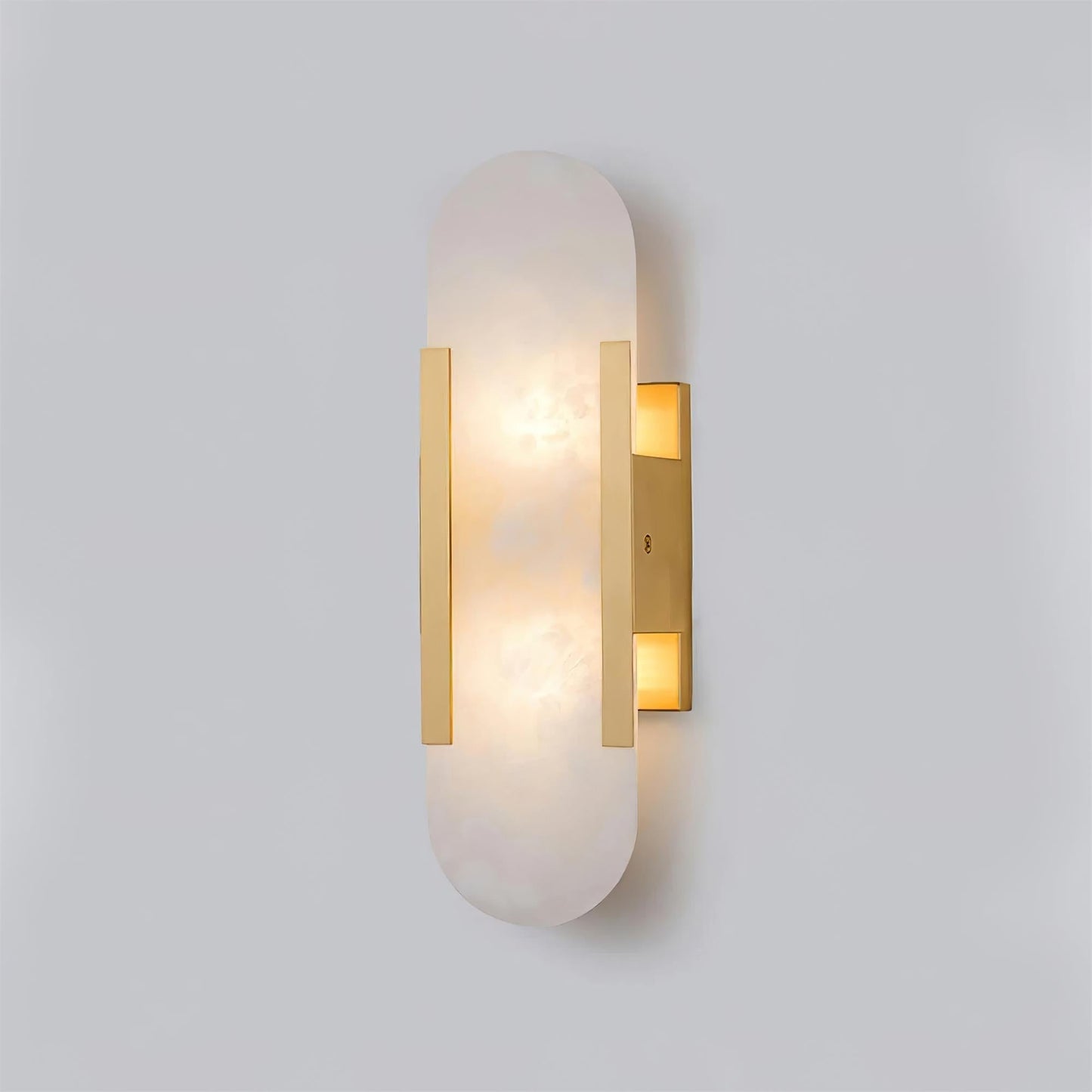 Sorenis — Verlängerte Alabaster-Wandlampe mit klassischem Metalldesign