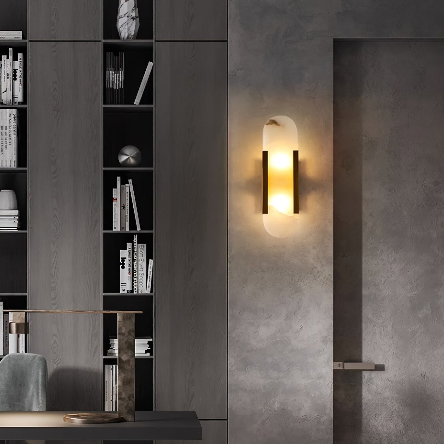 Sorenis — Verlängerte Alabaster-Wandlampe mit klassischem Metalldesign