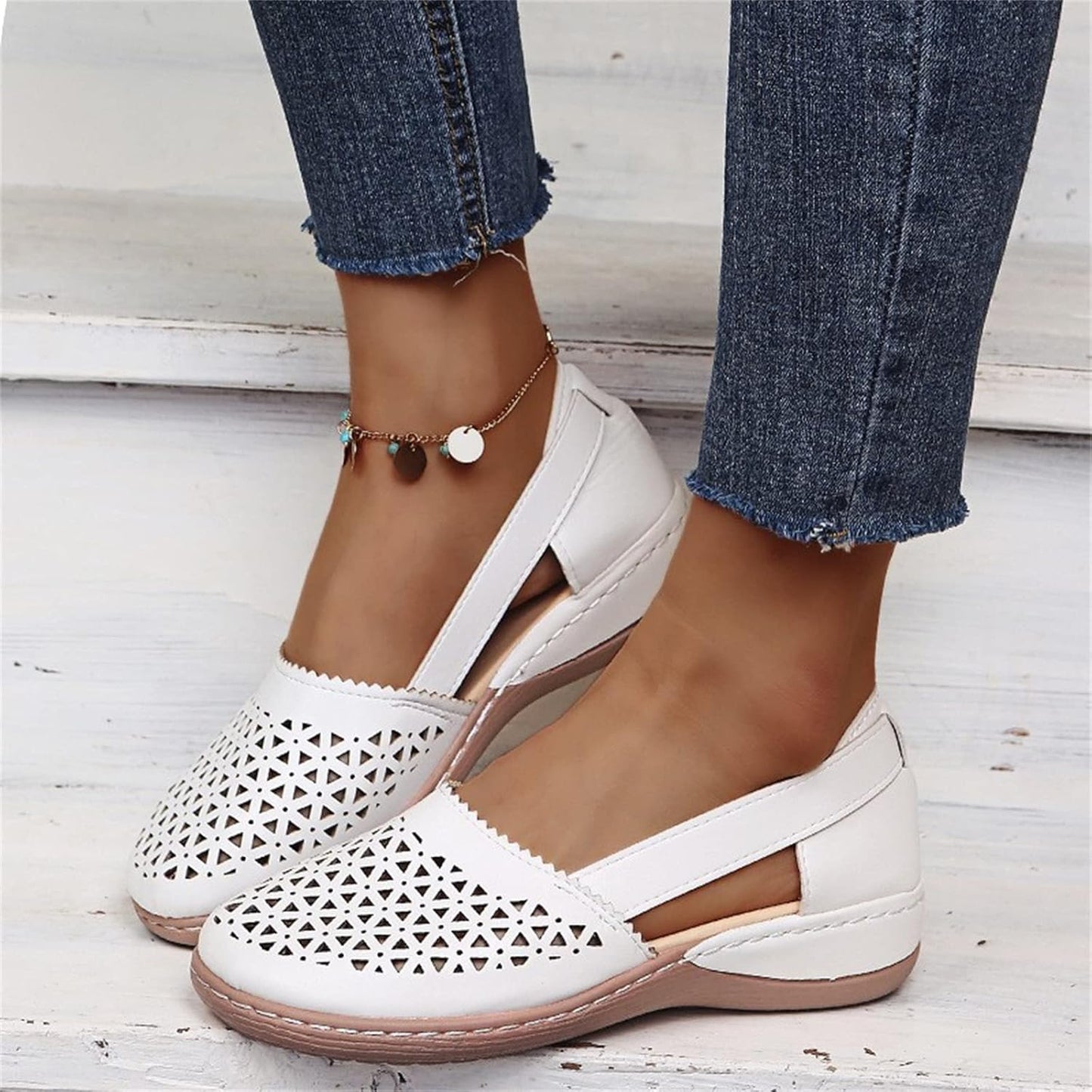 Orthopedic women's shoes