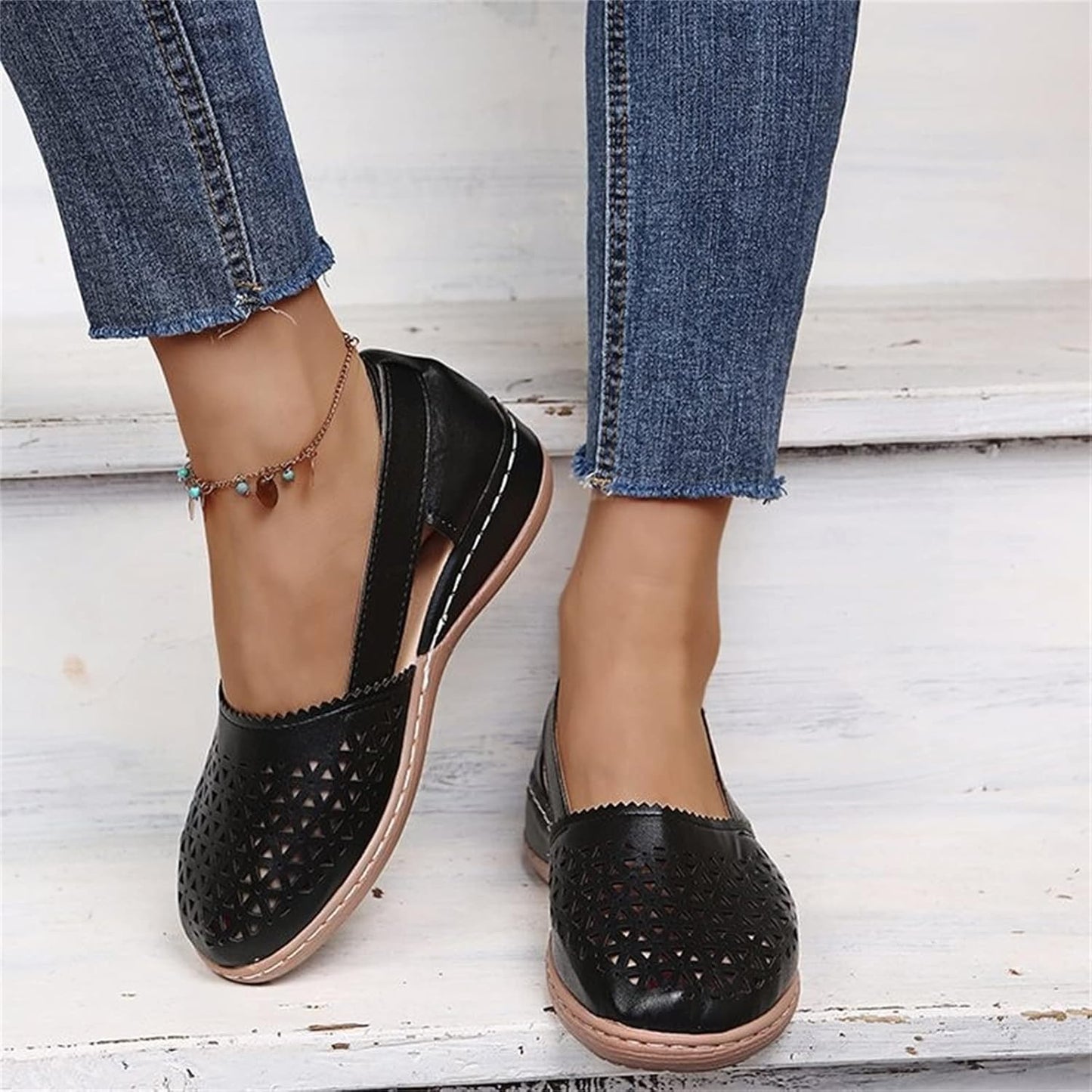 Orthopedic women's shoes