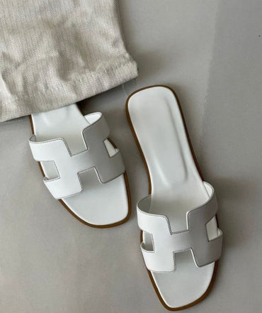 Heidi - elegante und bequeme Slippersandalen für den Sommer