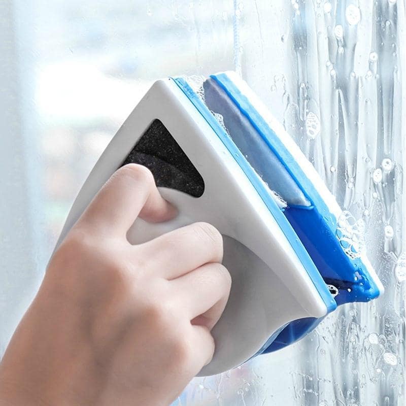 Magnetic window cleaner