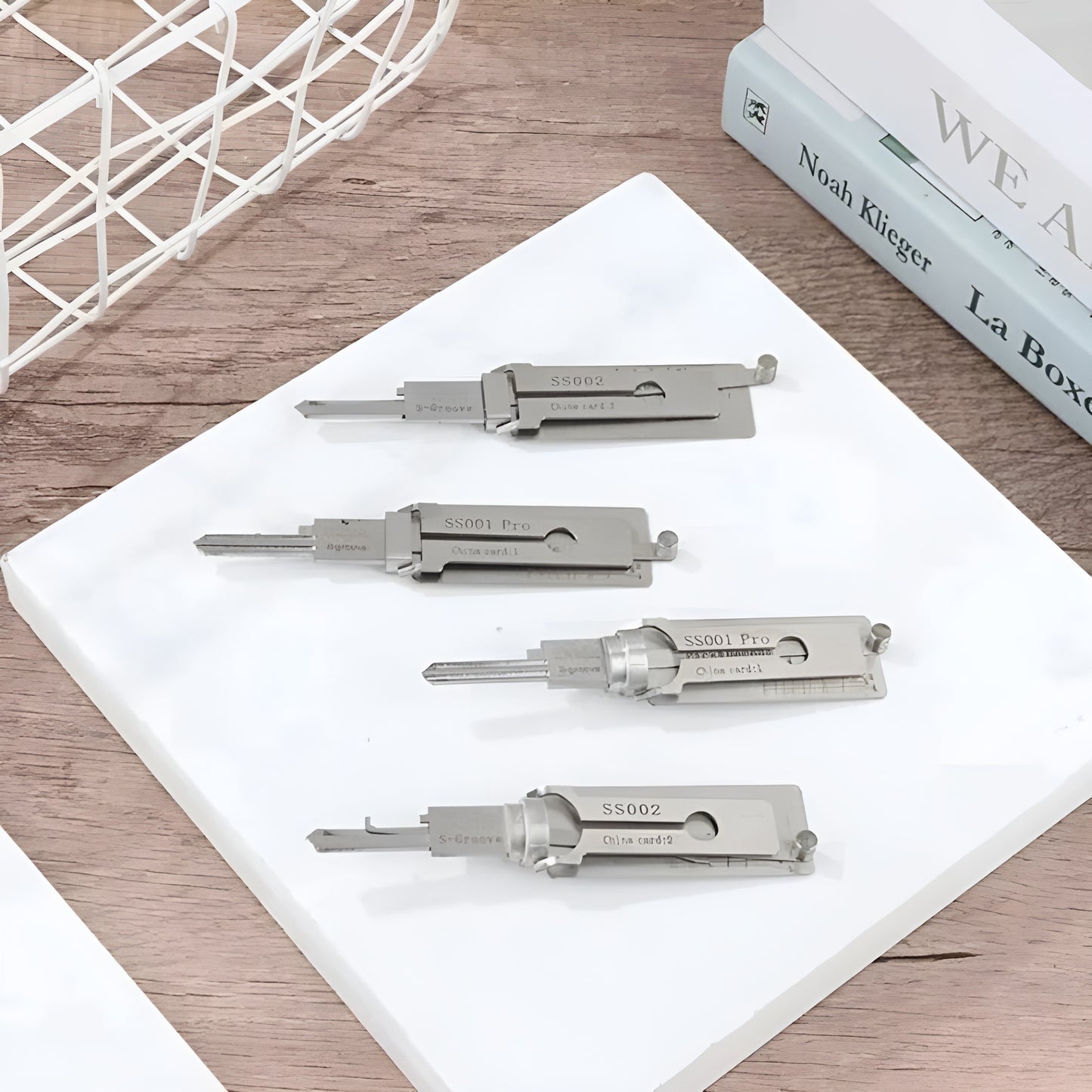 Precision tool for locksmith