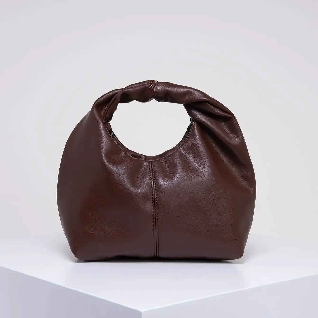 Clutch-top bag