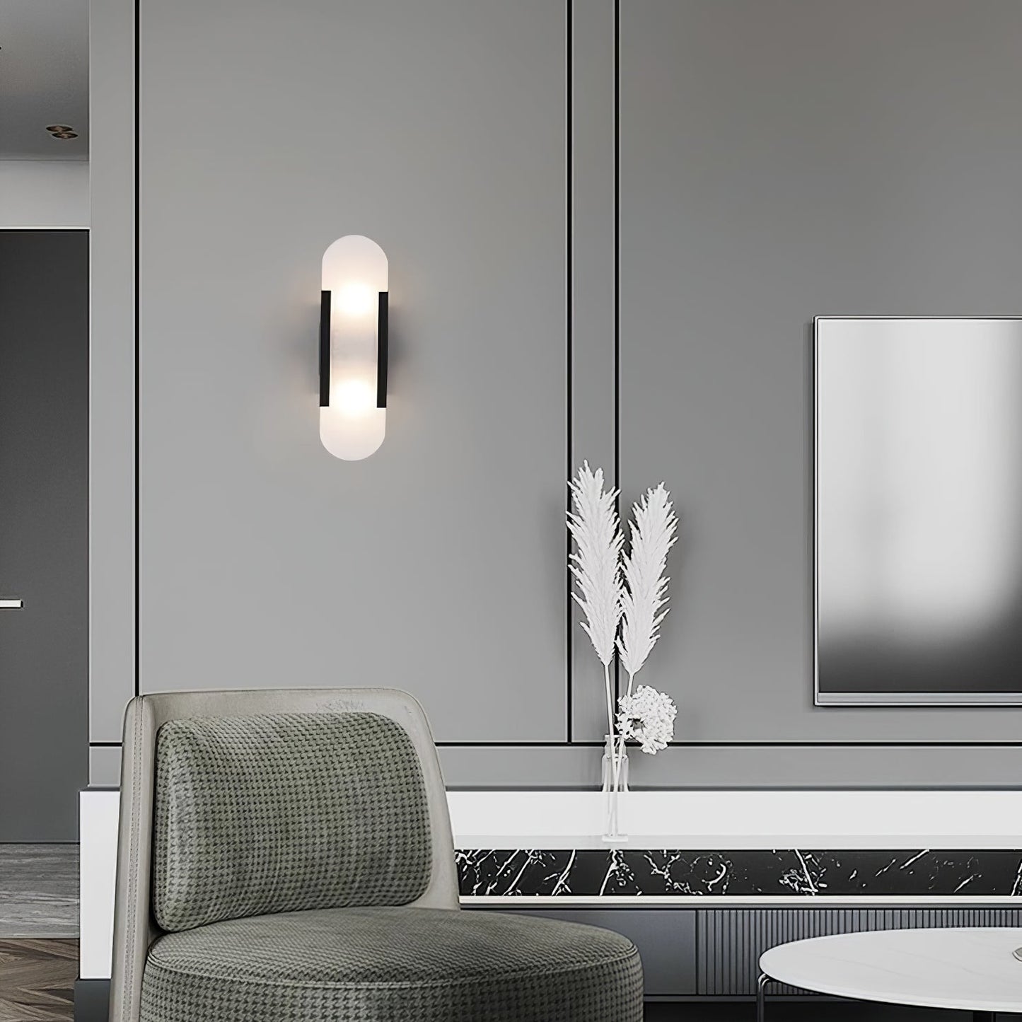 Sorenis — Verlängerte Alabaster-Wandlampe mit klassischem Metalldesign