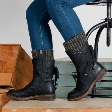 Winter boots with zipper for women