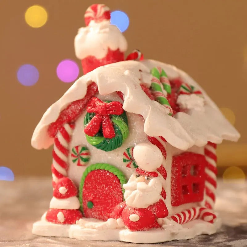 Charmantes Lebkuchen-Weihnachtshaus