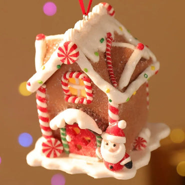 Charmantes Lebkuchen-Weihnachtshaus