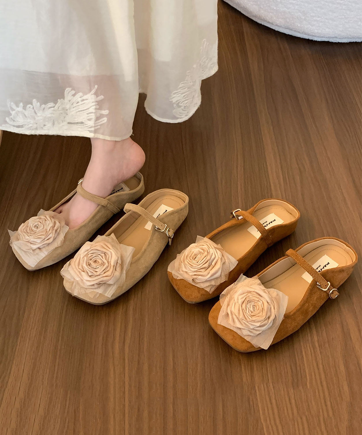 Französische Bequeme Blumige Splicing Braune Wildleder Rutsch-Sandalen