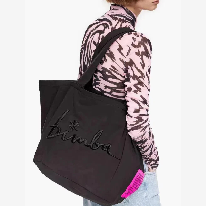 Bestickte Handtasche