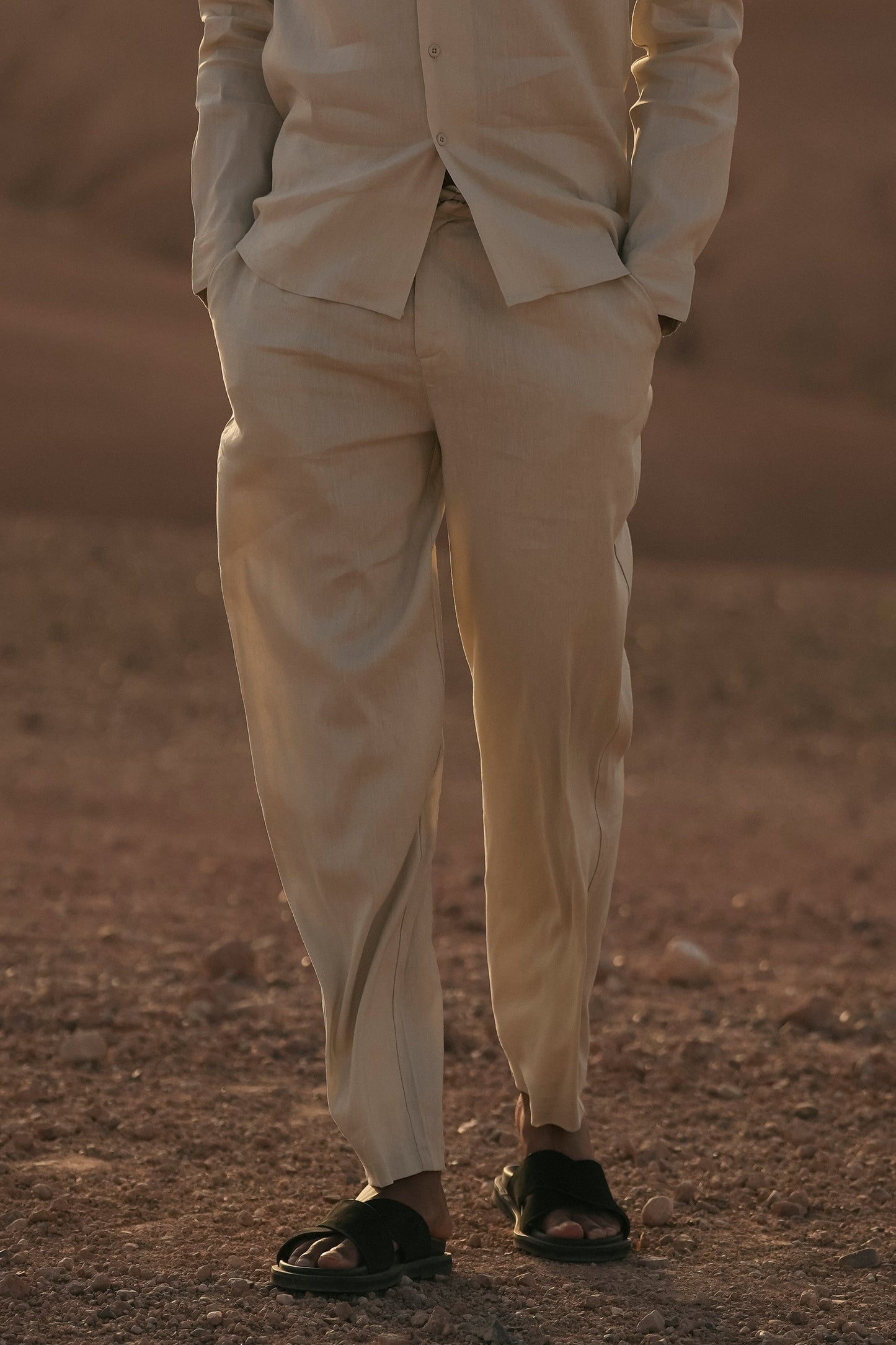 DIE LEINENHOSE