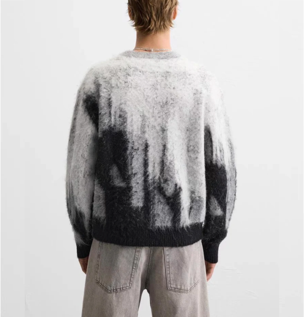 Bestickter abstrakter Pullover