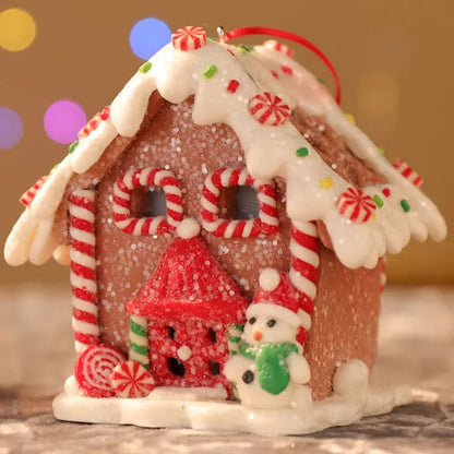 Charmantes Lebkuchen-Weihnachtshaus