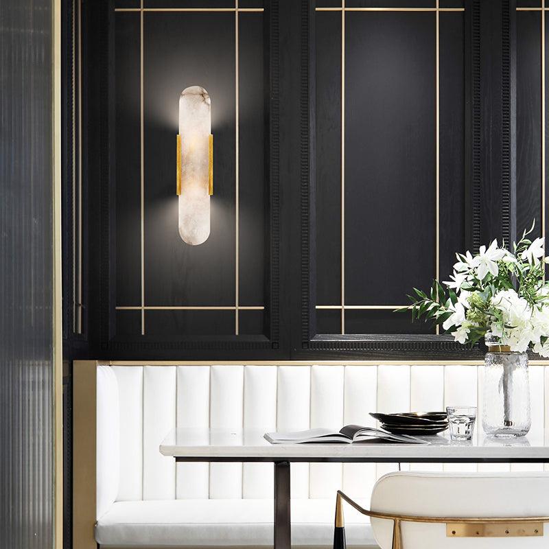 Sorenis — Verlängerte Alabaster-Wandlampe mit klassischem Metalldesign