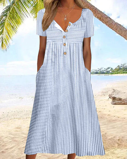 Gestreiftes Kleid mit kurzen Ärmeln