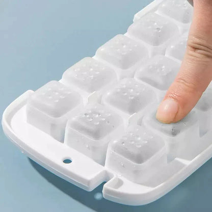Eiswürfelbehälter