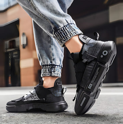 Mehrfarbige Turnschuhe
