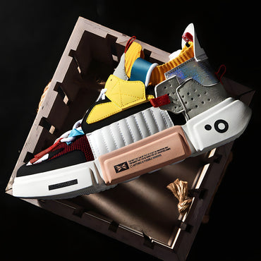 Mehrfarbige Turnschuhe